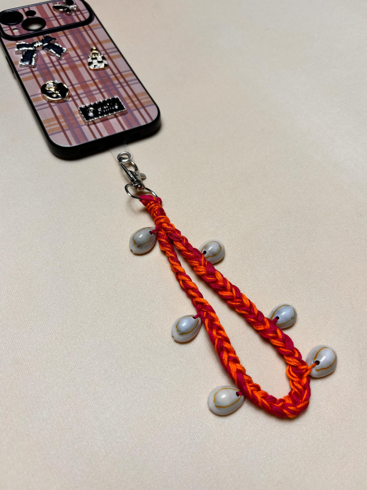 Mishri Cowrie Mobile Sling 🐚💗