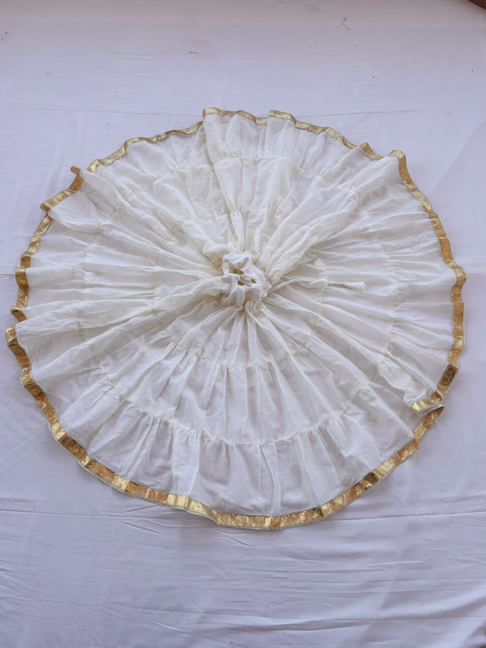 Safed Ishq – White Mul Cotton Layered Skirt