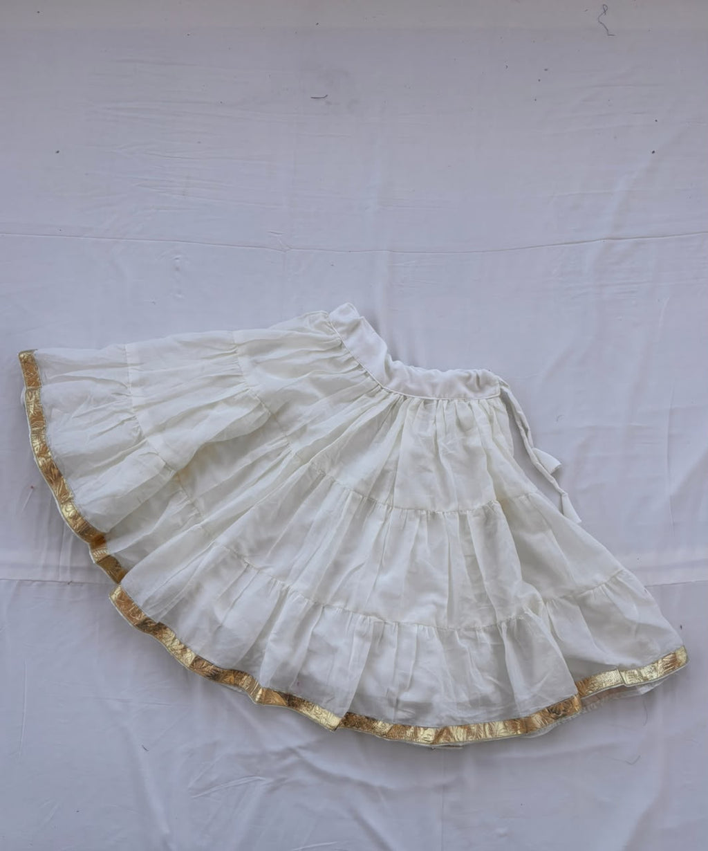 Safed Ishq – White Mul Cotton Layered Skirt